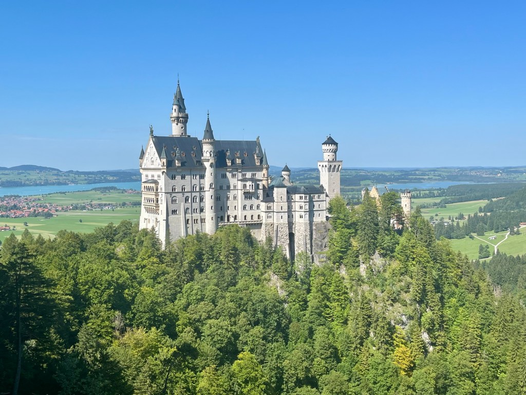 How to Spend an Afternoon at Neuschwanstein Castle with Kids: A Family-Friendly Guide