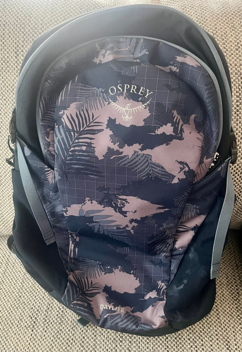 Stay Hydrated While Hiking with the Osprey Daylite Backpack